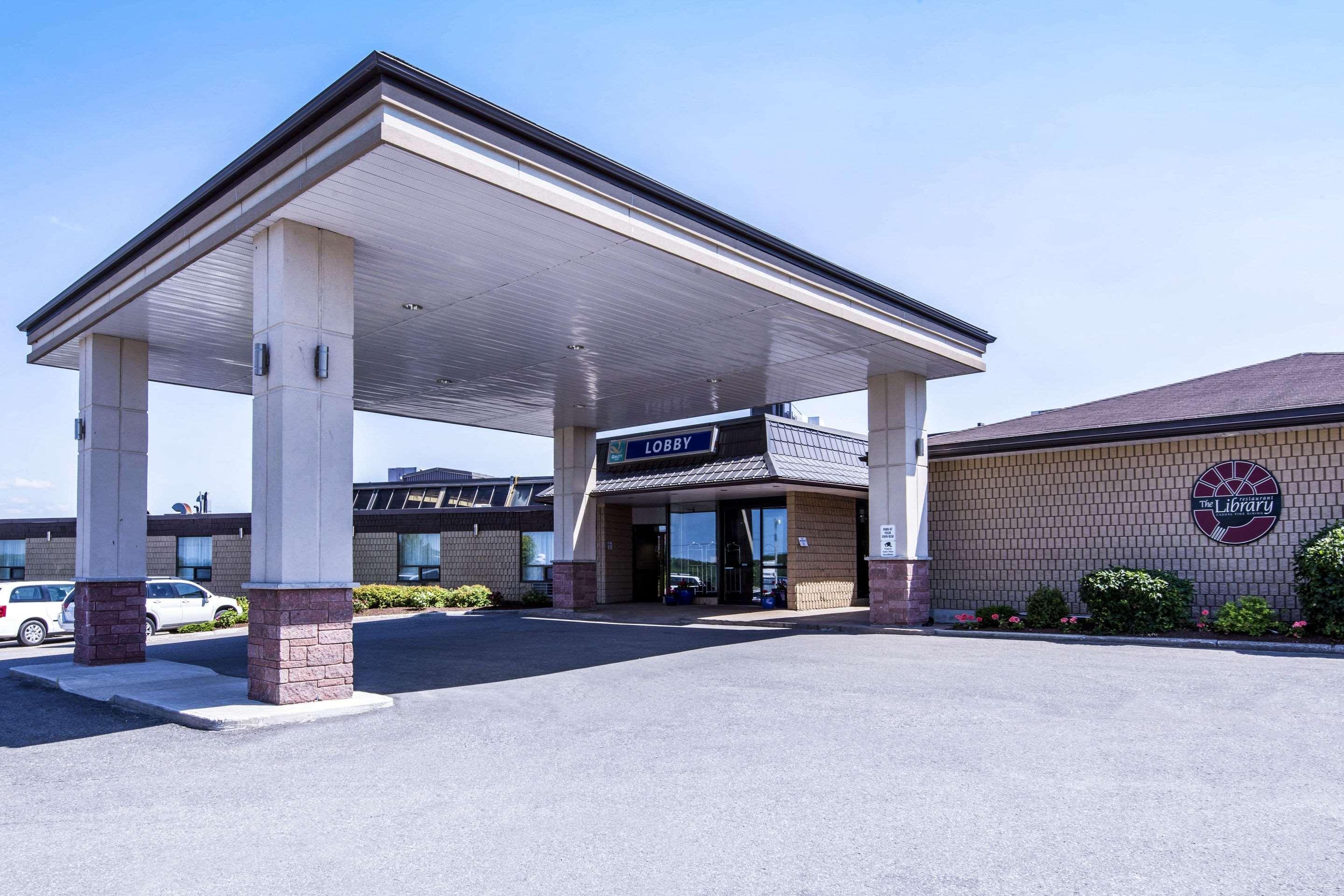 Quality Inn & Conference Centre Midland Extérieur photo